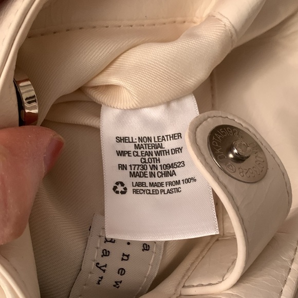 A new day Cream Handbag with Ruched Handle - Picture 8 of 8